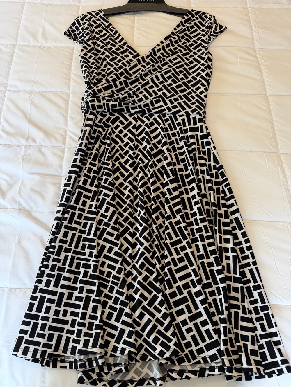 White House Black Market Black & White Geometric Wrap-Style Midi Dress